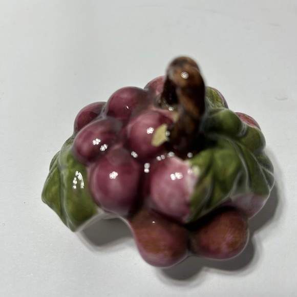 Young’s Heartfelt Kitchen Creations Grapes on black Set of Creamer And Sugar - Picture 4 of 7